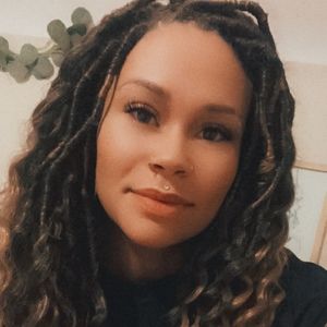 Meet your Posher, Shawna